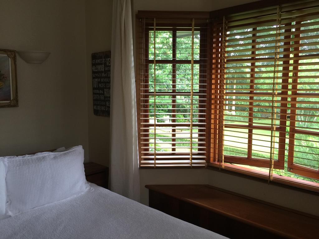 Allumbah Pocket Cottages Yungaburra Bagian luar foto