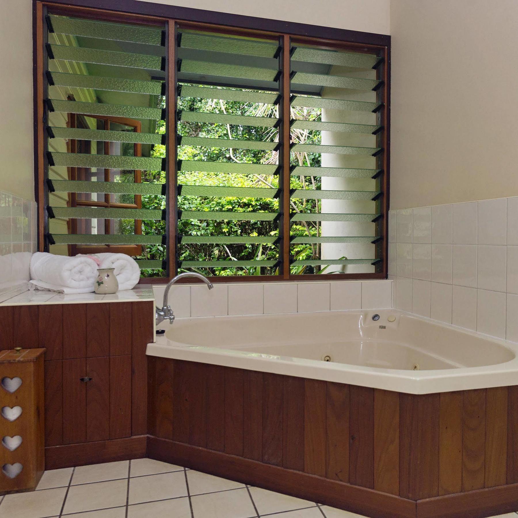 Allumbah Pocket Cottages Yungaburra Bagian luar foto