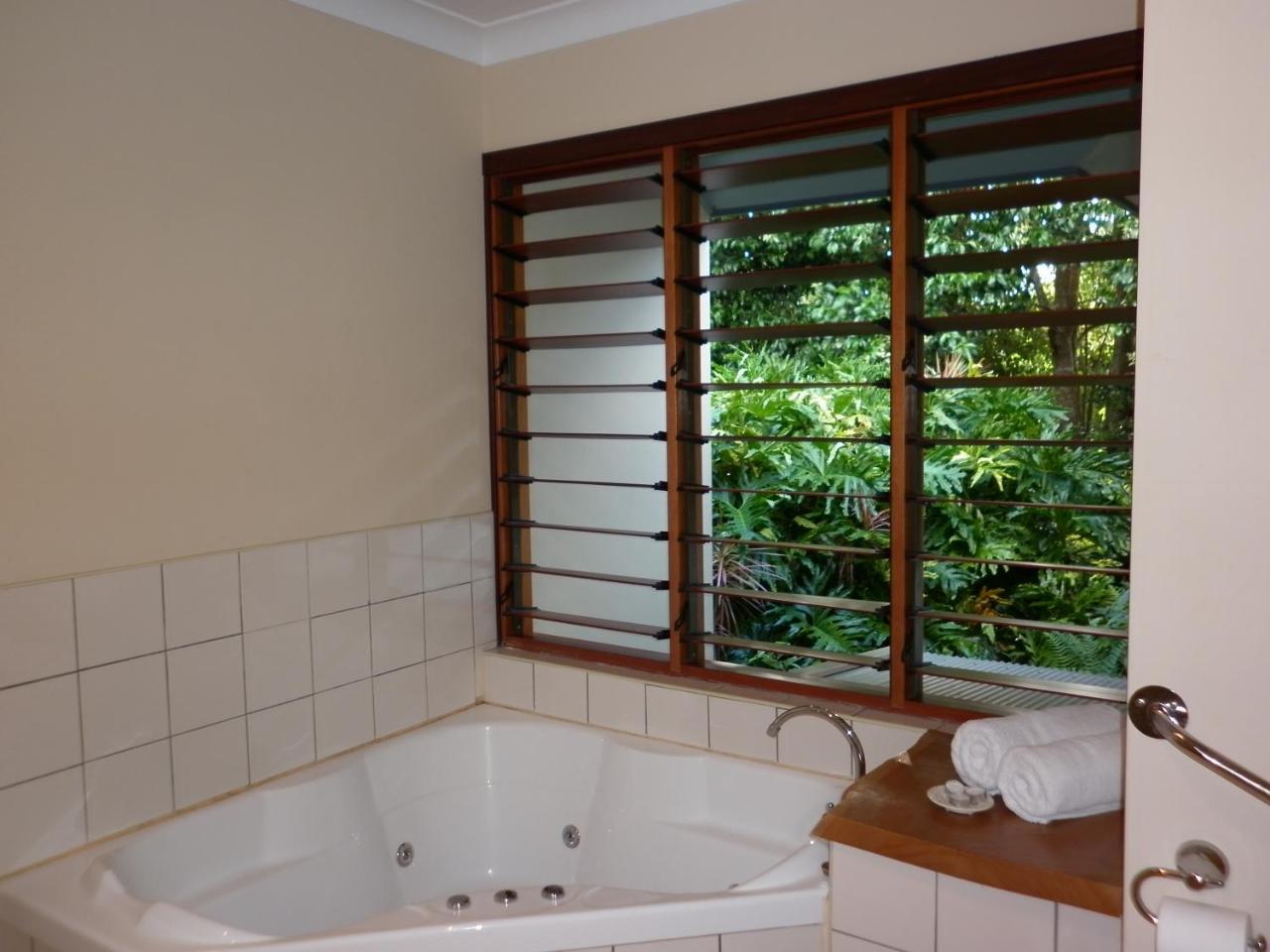 Allumbah Pocket Cottages Yungaburra Bagian luar foto